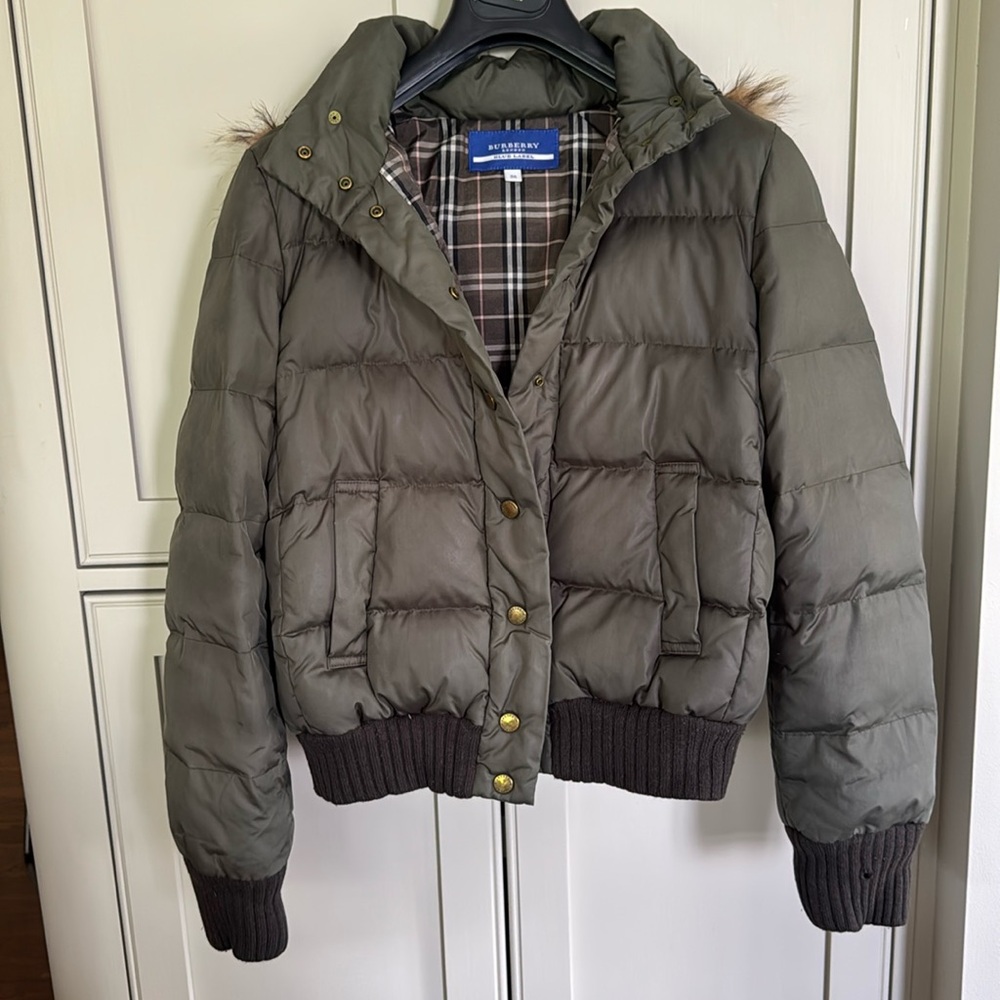 Burberry Womens Size 38 puffer jacket with fur trim